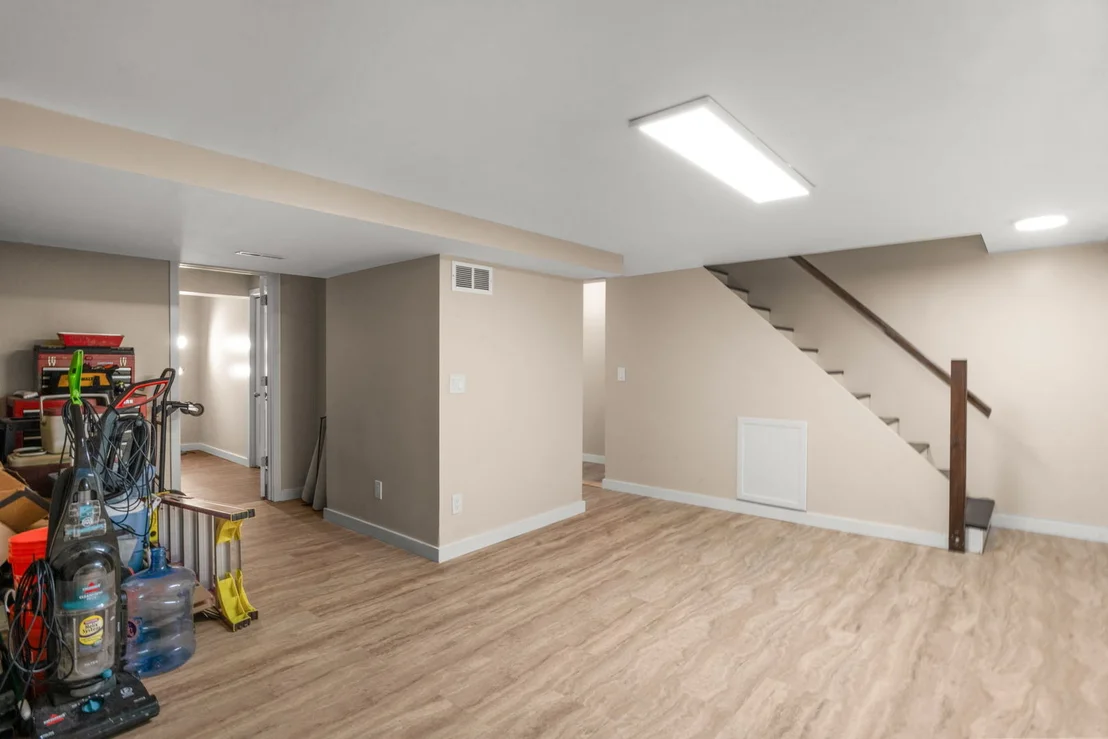 Photo of 13 Dumbarton Oaks Place