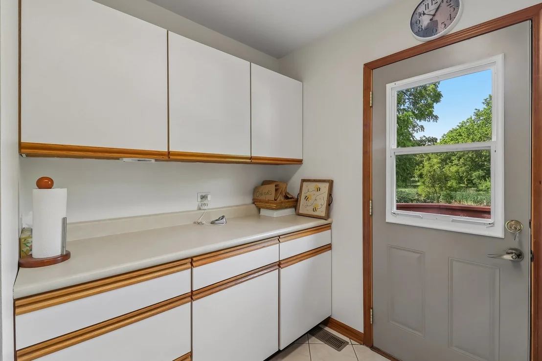 Photo of 31W003 Irving Park Road