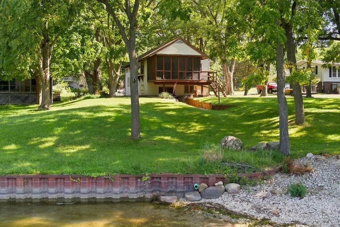 Photo of 154 Beachview Court