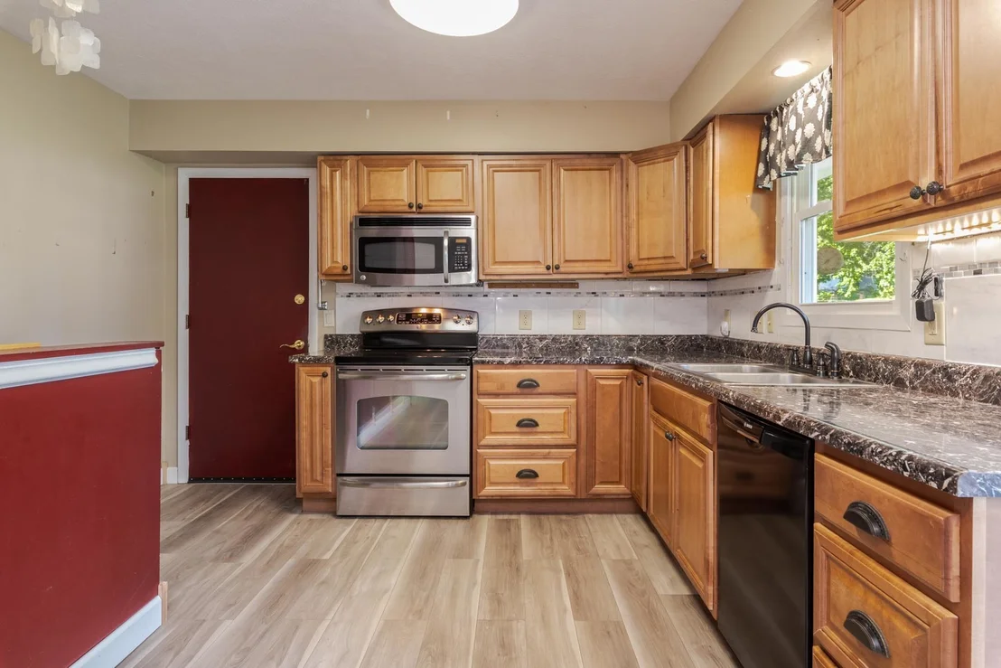 Photo of 703 Lara Road