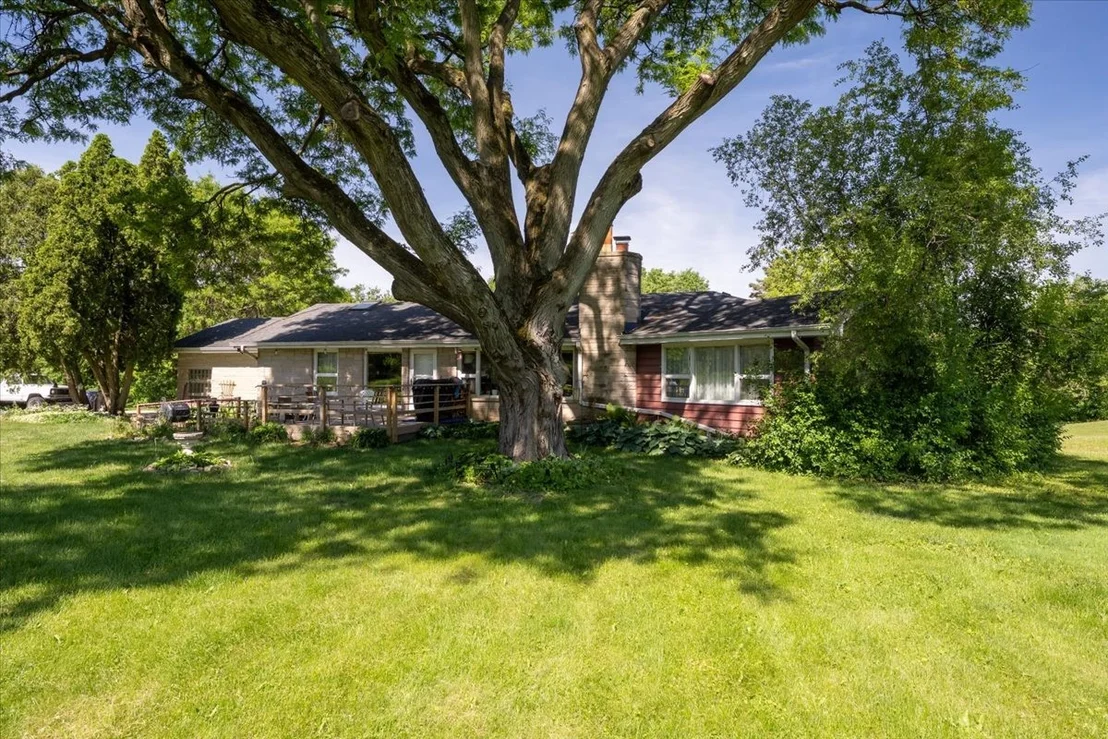 Photo of 6N192 Weber Drive