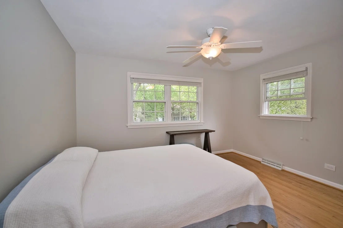 Photo of 2S510 Seneca Drive