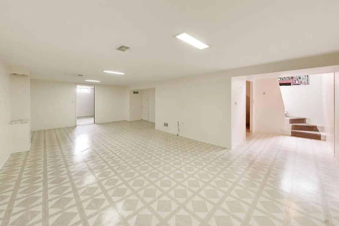Photo of 7338 Beckwith Road