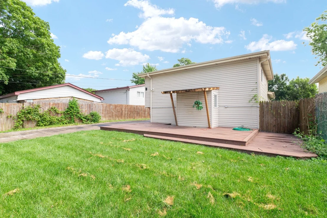 Photo of 136 N MAY Street