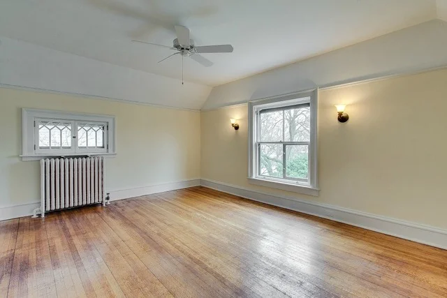 Photo of 1244 FOREST Avenue
