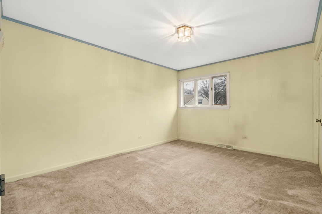 Photo of 30 Strauss Lane