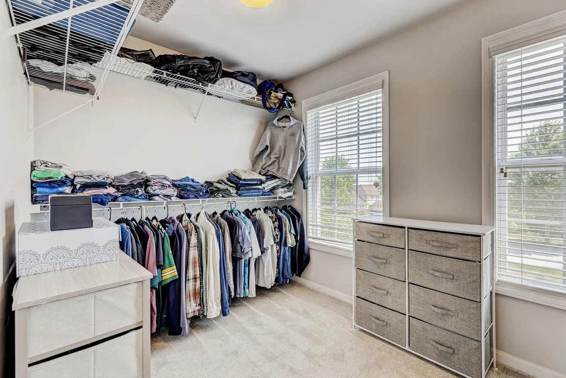 Photo of 5587 Notting Hill Road