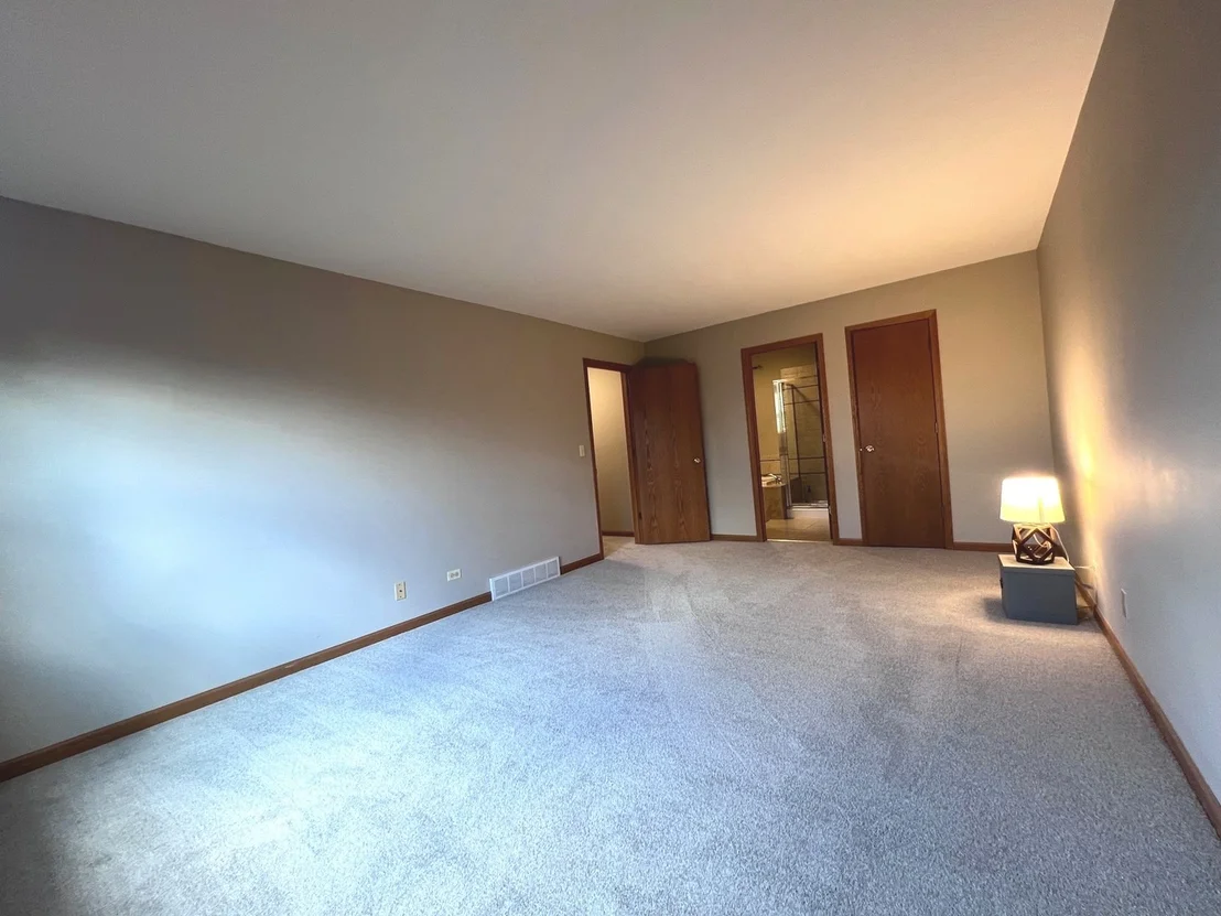 Photo of 340 Greenview Drive