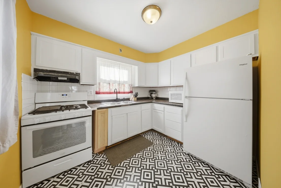 Photo of 327 Silver Street