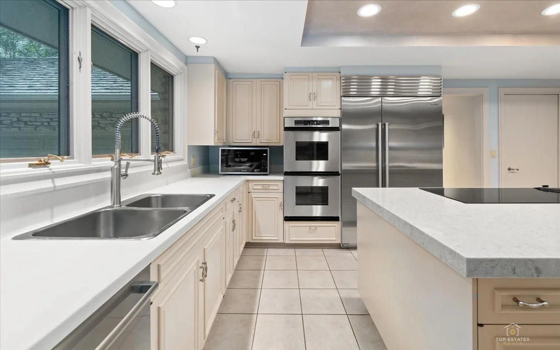 Photo of 1725 Persimmon Drive