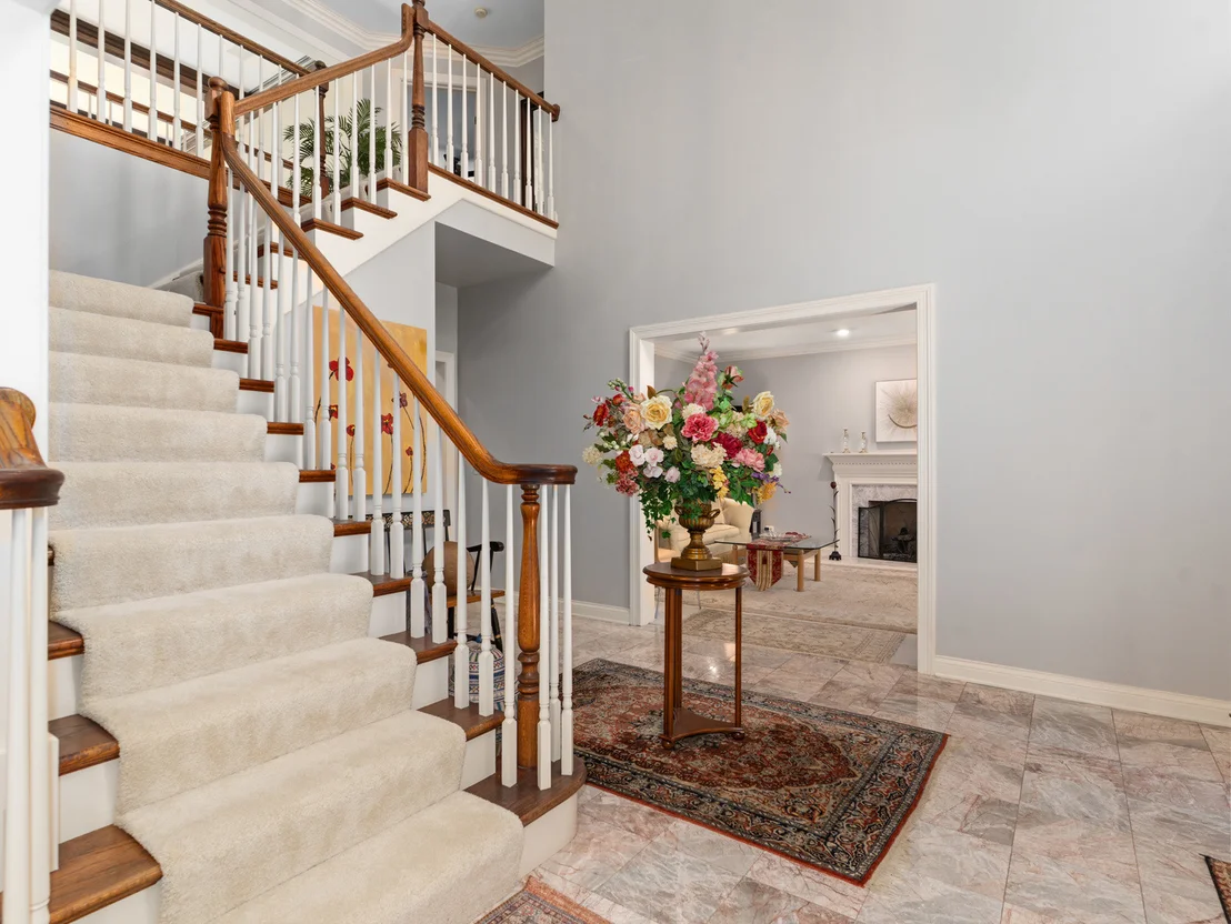 Photo of 818 Fox Glen Drive