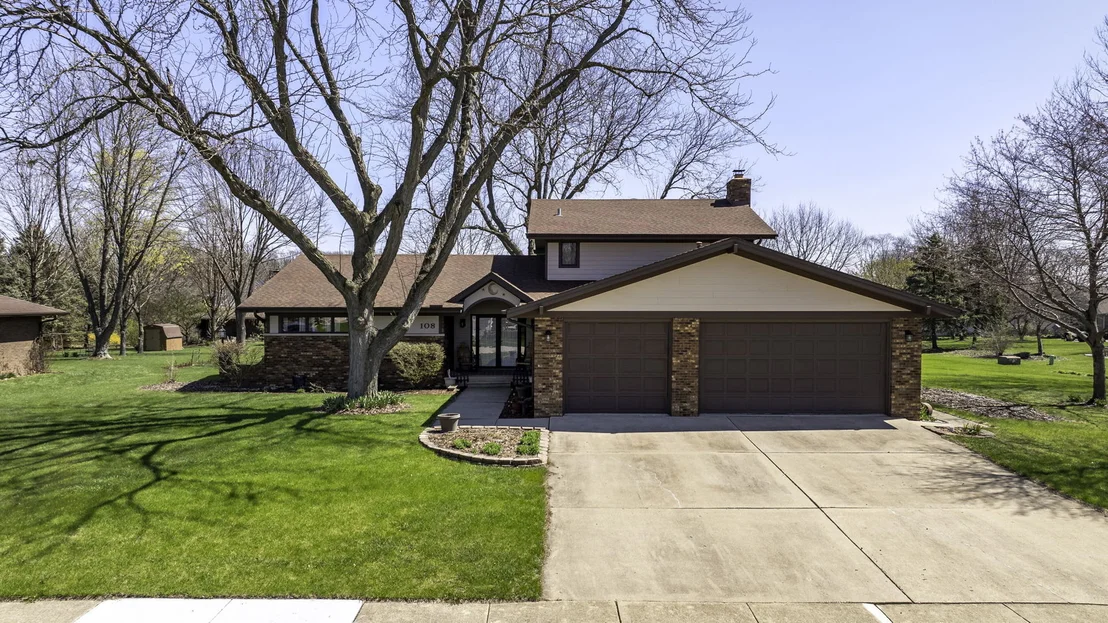 Photo of 108 Deerpath Drive