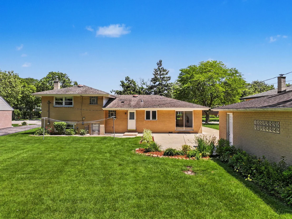 Photo of 332 Crescent Drive