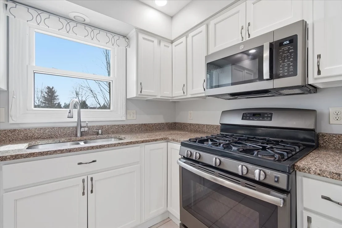 Photo of 211 Lake Shore Circle