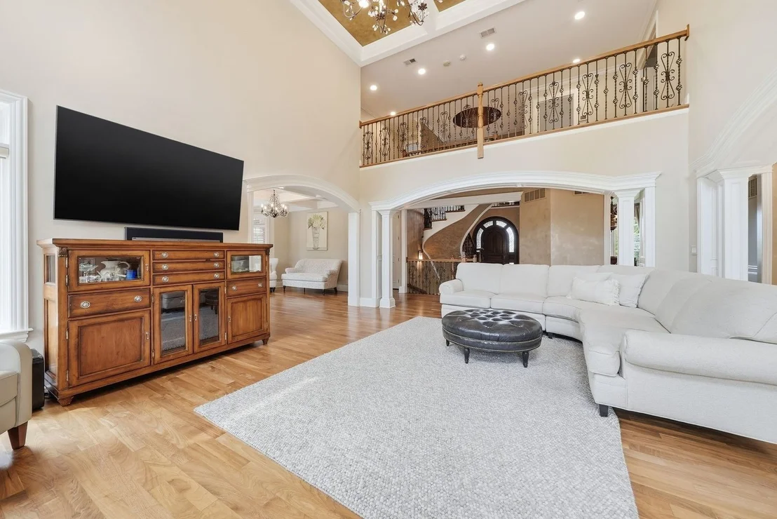 Photo of 105 Forest Edge Drive