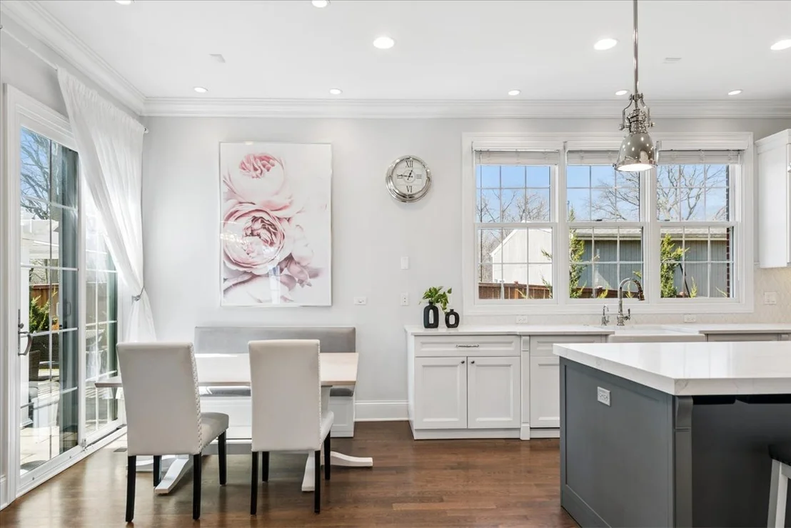 Photo of 1024 Prairie Lawn Road