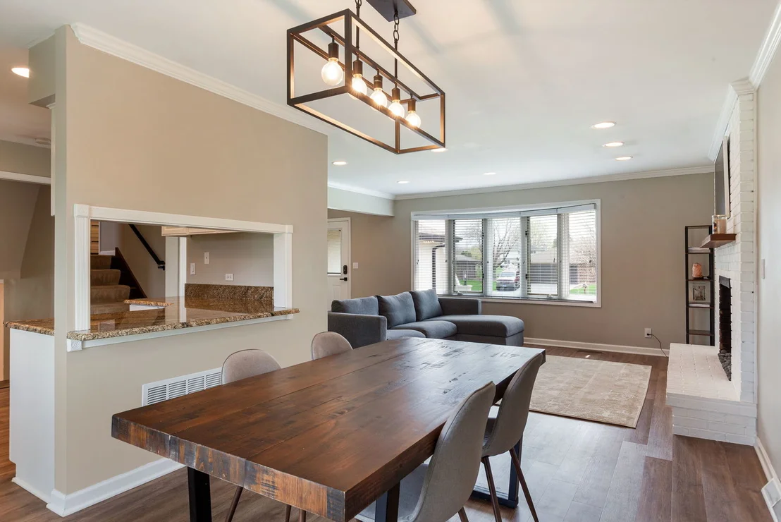 Photo of 29W332 Mark Drive