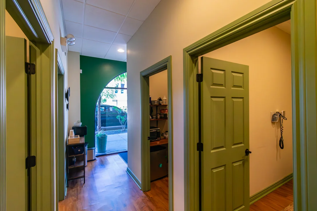 Photo of Unit 1 at 1355 W Washington Boulevard