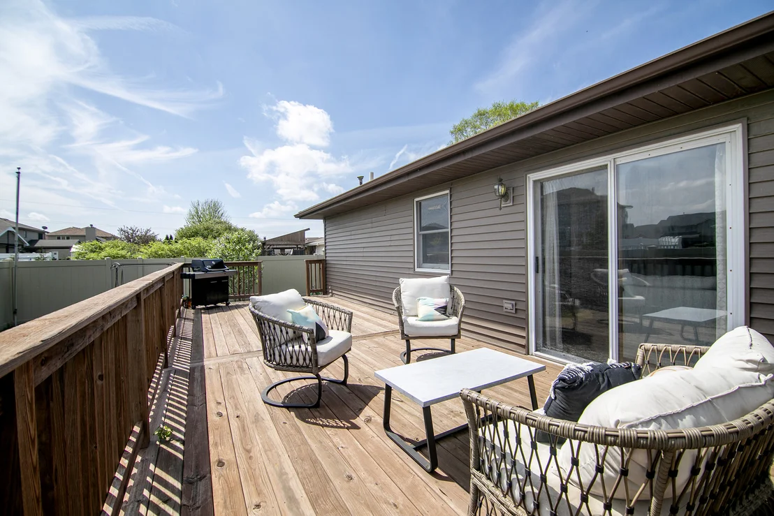 Photo of 434 Meadows Road S