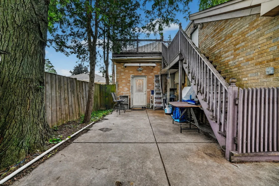 Photo of 75 N 2nd Avenue