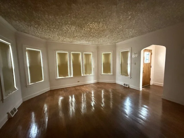 Photo of 322 W 107th Place