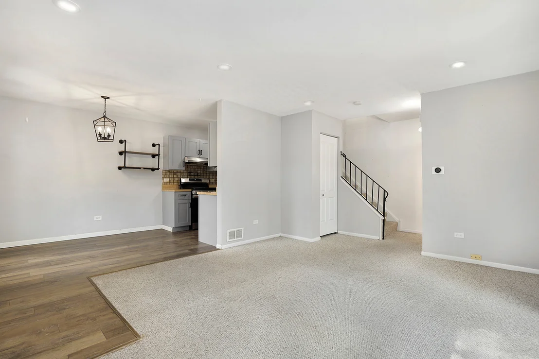 Photo of 415 Sunnybrook Lane