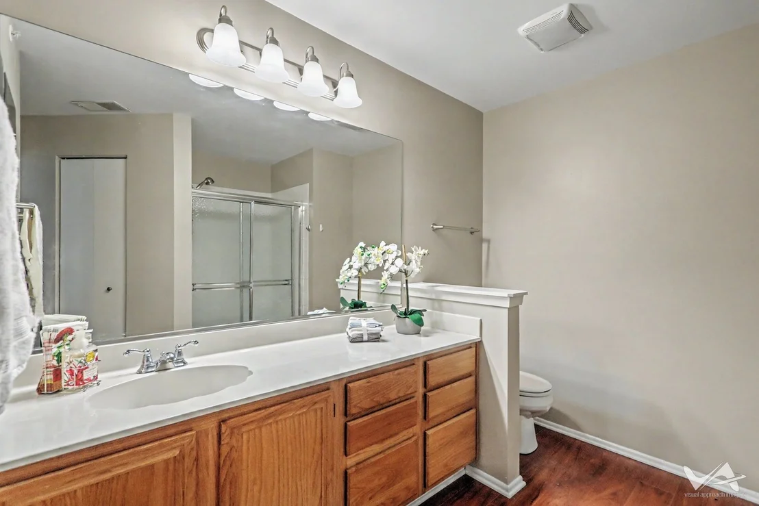 Photo of Unit 2 at 1620 COLUMBIA Circle