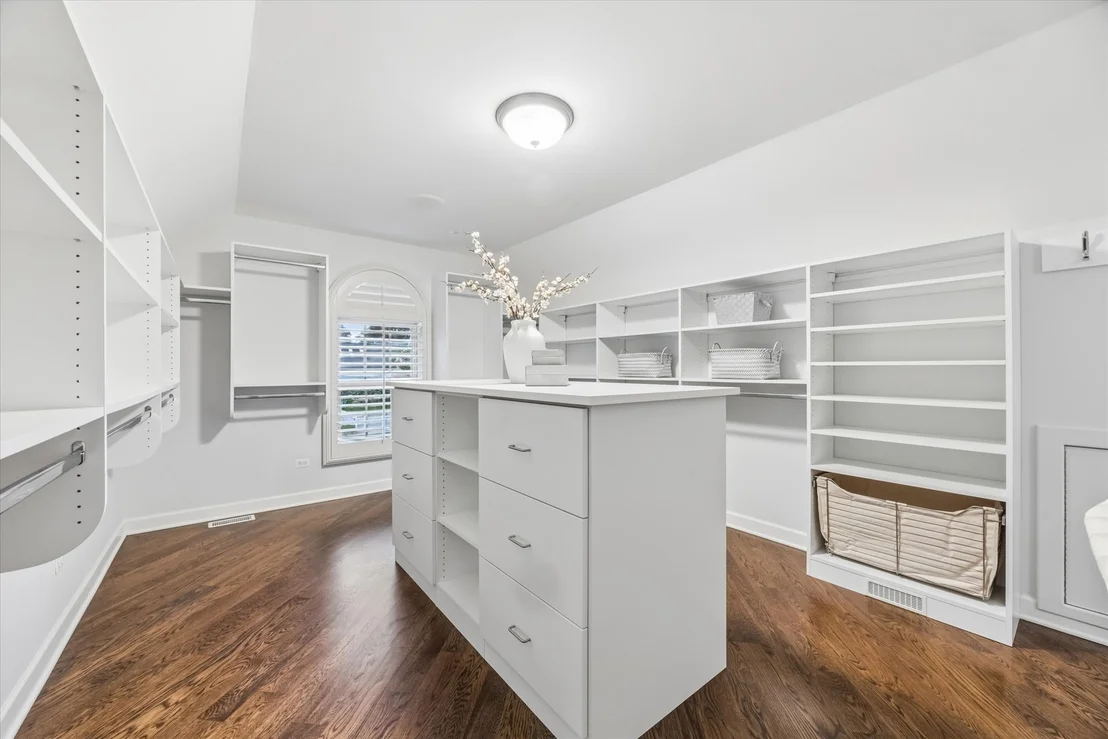 Photo of 116 W Jefferson Avenue