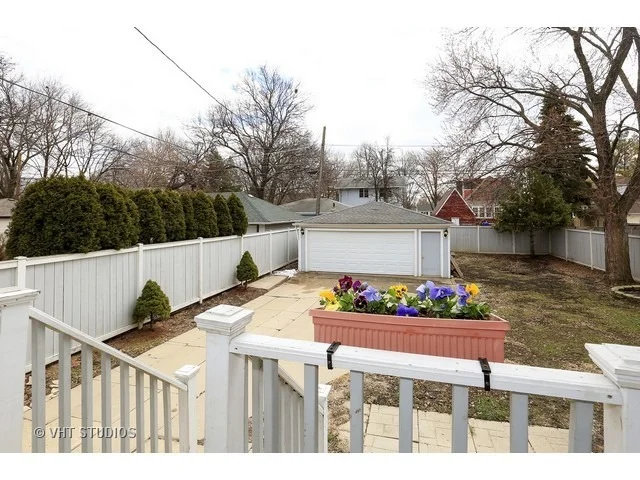 Photo of 1661 Henry Avenue