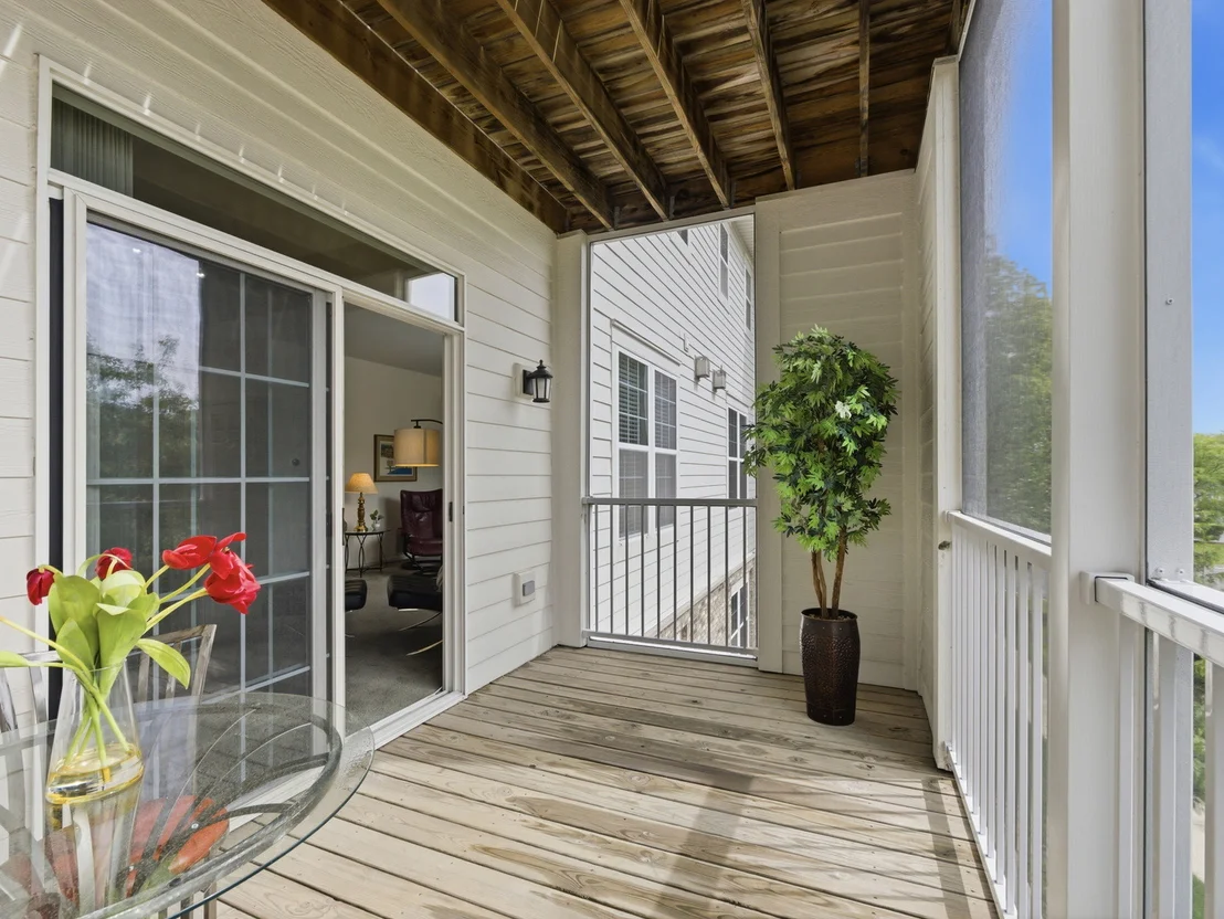 Photo of 490 Dolton Lane
