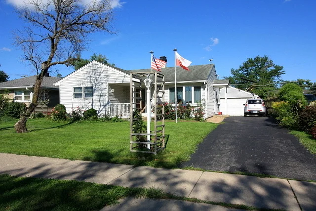 Photo of 2213 Cedar Street