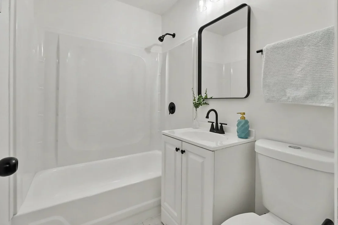 Photo of 2313 Benedict Avenue