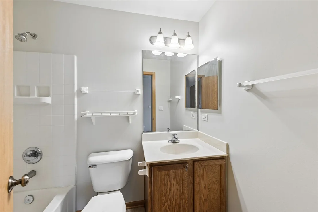 Photo of 7805 MOSSHEATHER Drive
