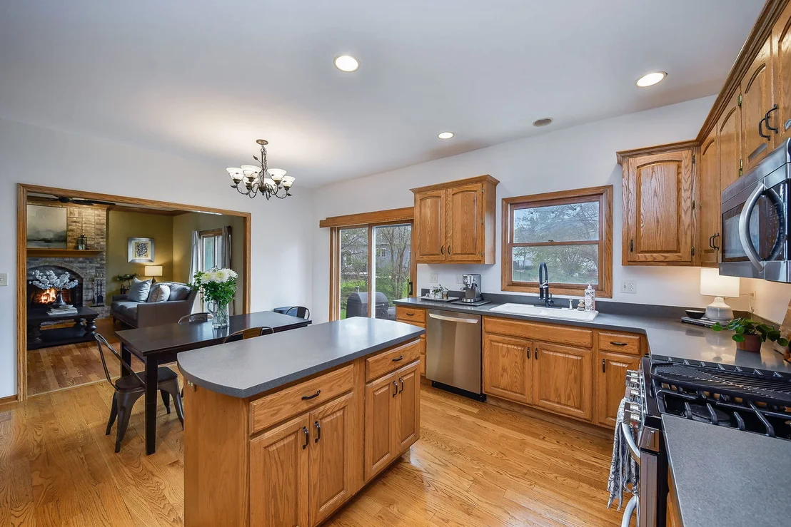Photo of 635 Samantha Circle