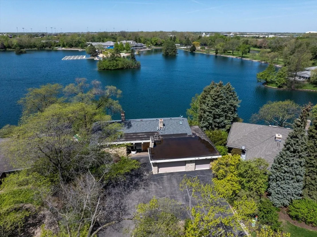 Photo of 2100 Valley Lo Lane
