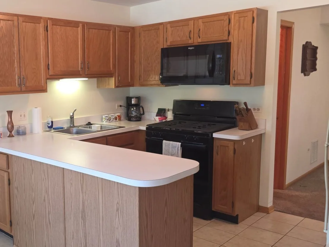 Photo of 19860 LAKEVIEW Way