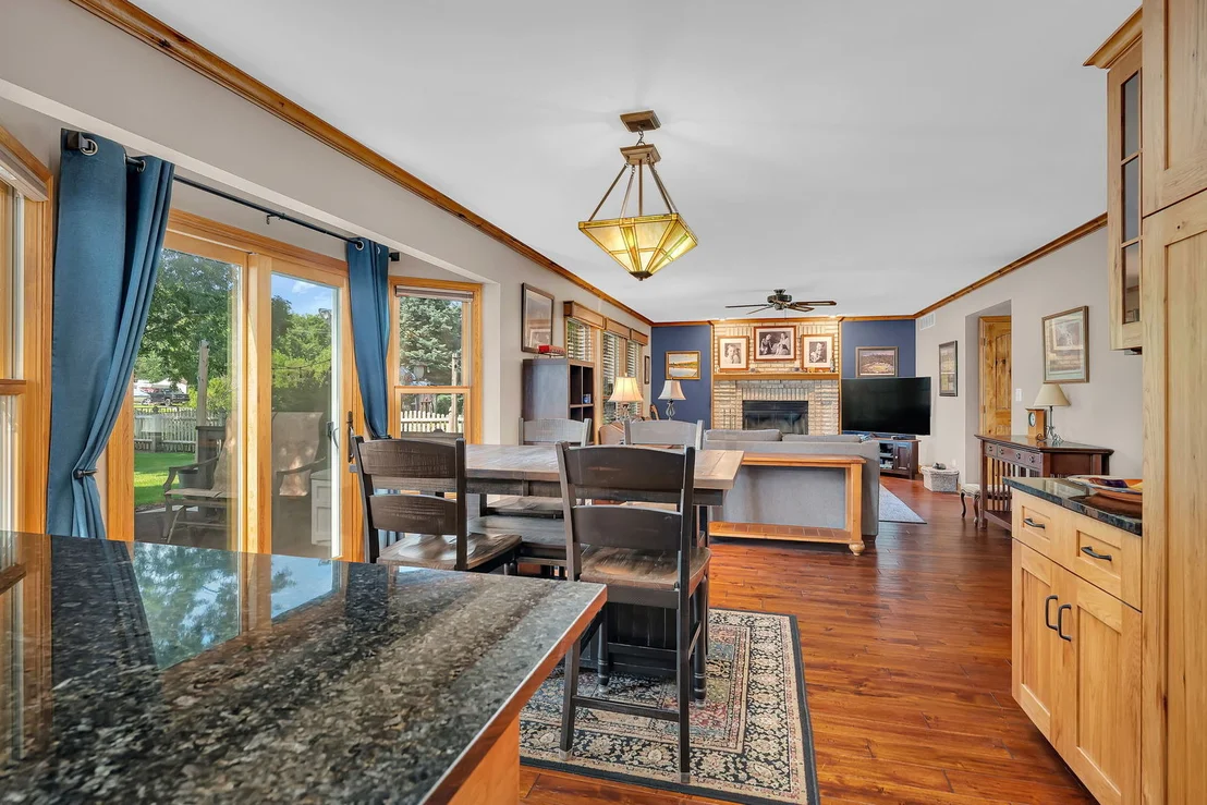 Photo of 24221 Brown Lane