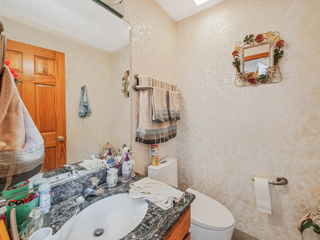 Photo of 1212 Grove Avenue