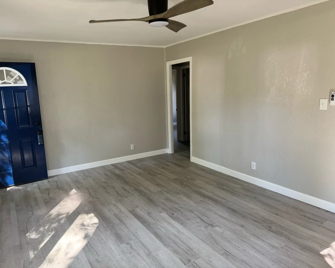 Photo of 1041 Eastview Drive