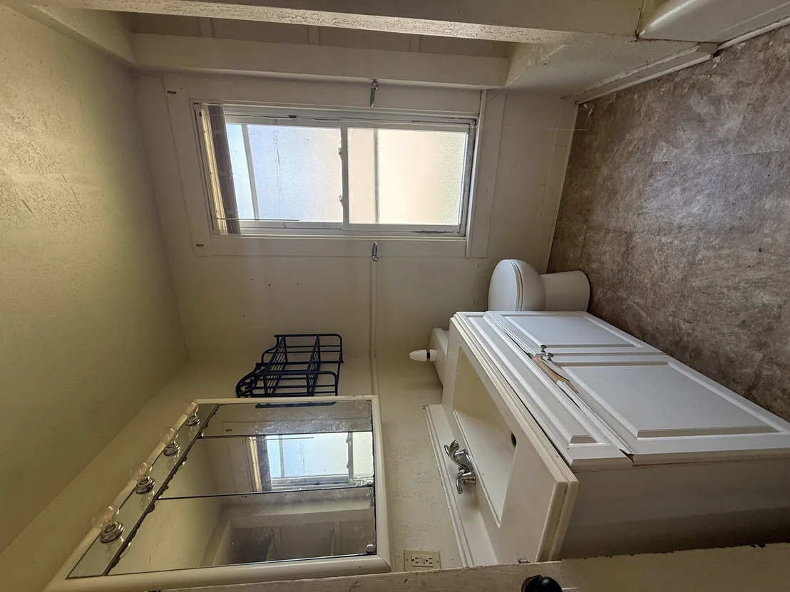 Photo of 1355 S 7th Avenue