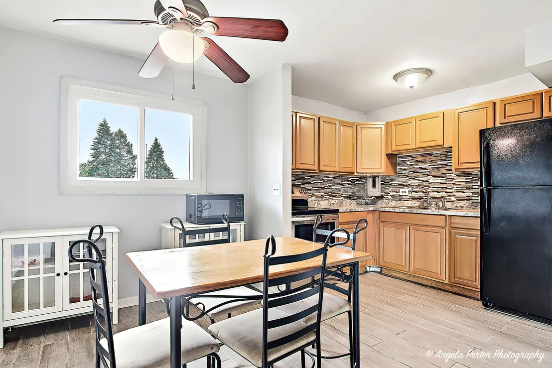 Photo of Unit 3 at 2504 Algonquin Road