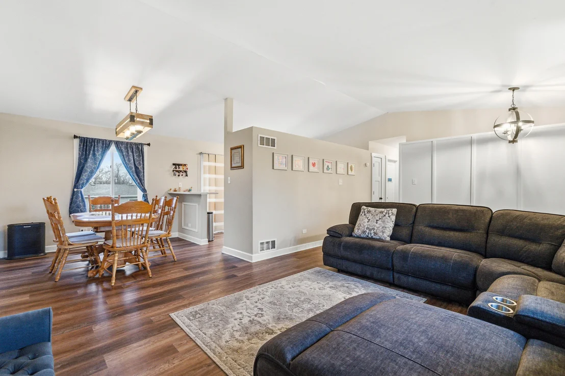Photo of 7654 W Moorefield Drive