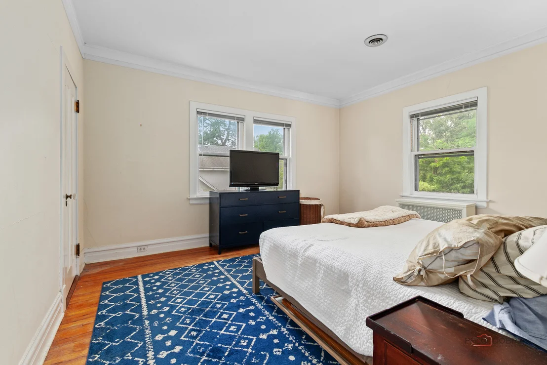 Photo of 136 Washington Circle