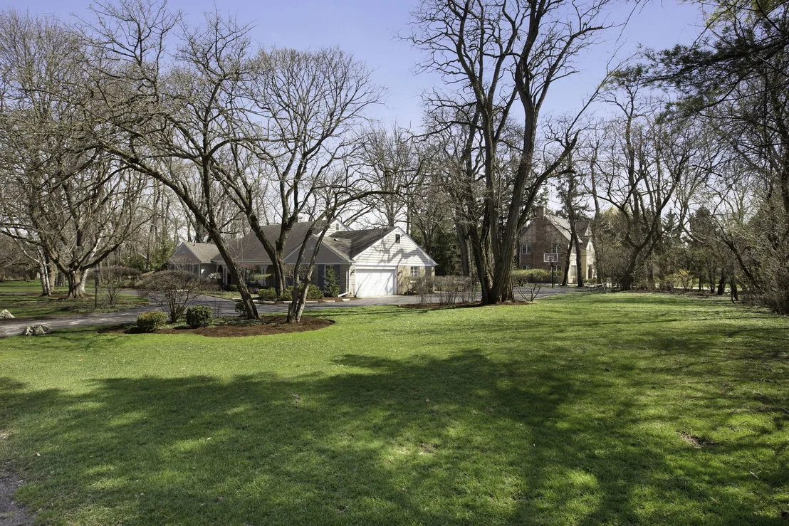 Photo of 835 Timberline Drive