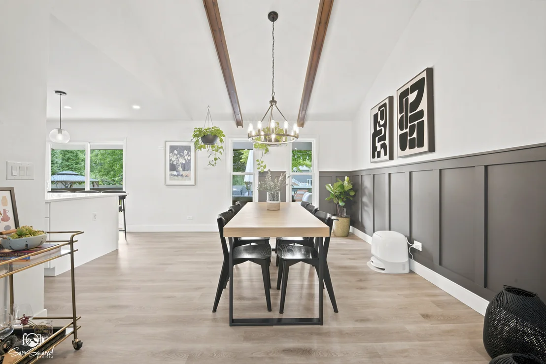 Photo of 11S528 Book Road