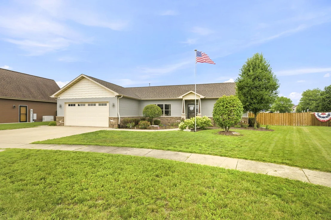 Photo of 710 Pheasant Lane