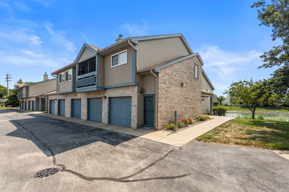 Photo of Unit 205 at 2406 Windward Boulevard