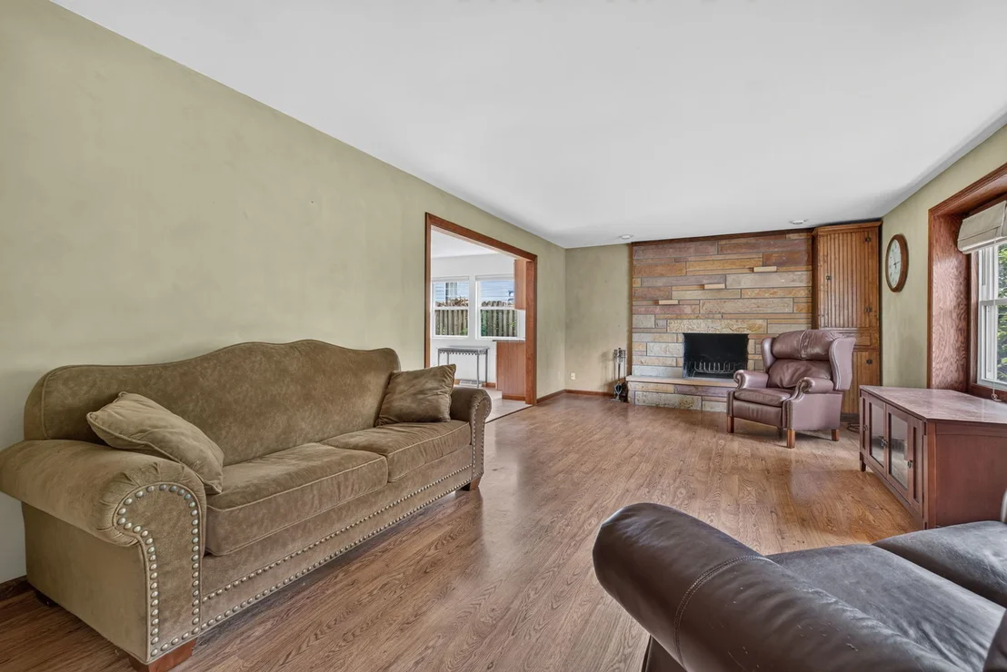 Photo of 910 N Marley Road
