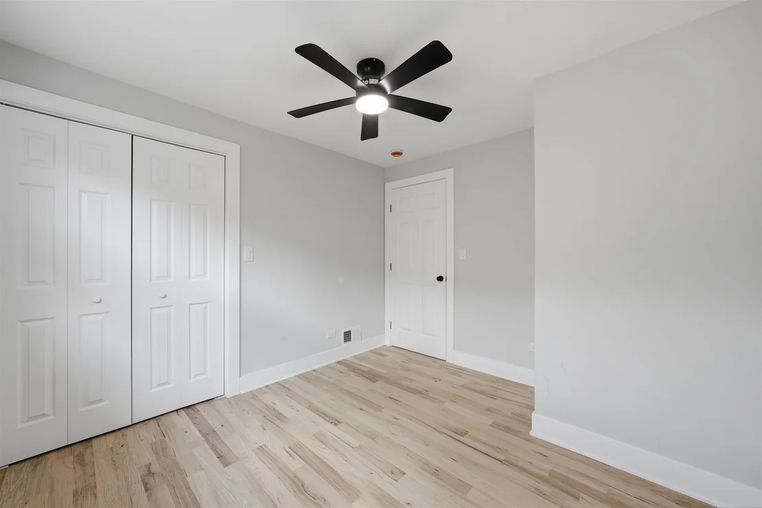 Photo of 1749 W 75th Place