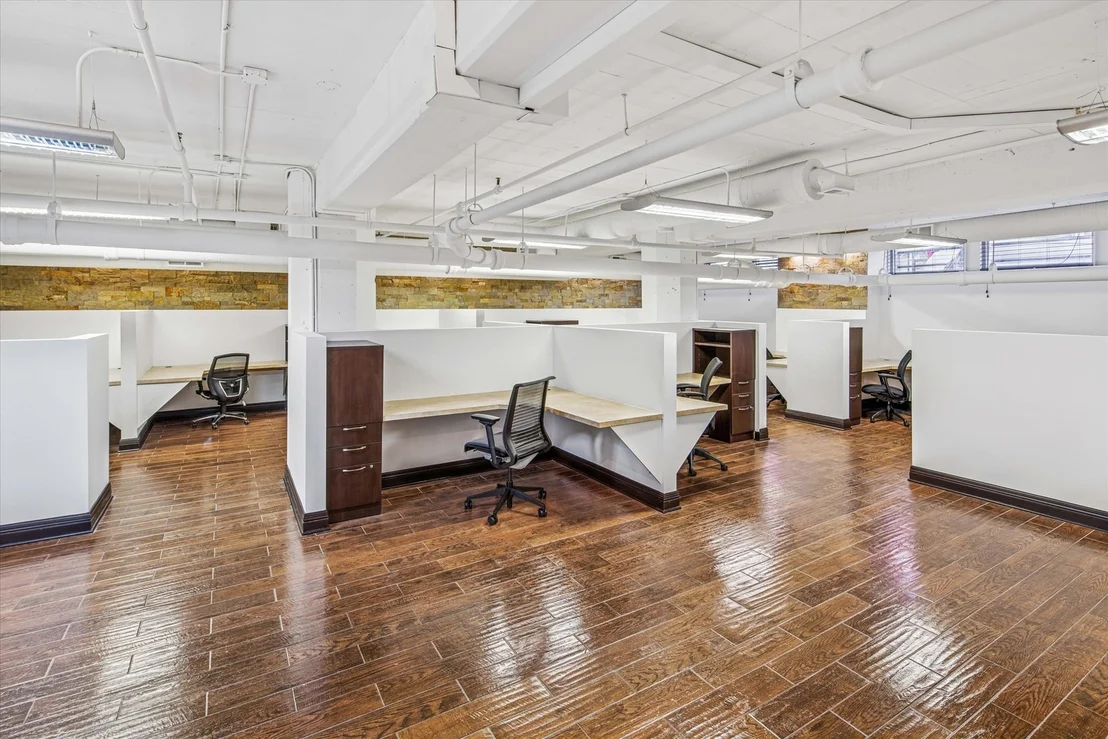 Photo of Unit 105 at 1327 W Washington Boulevard